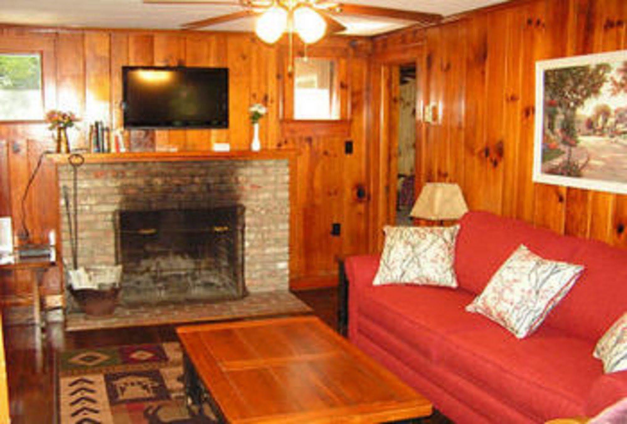 Cabins At Twinbrook Resort Maggie Valley Eksteriør bilde