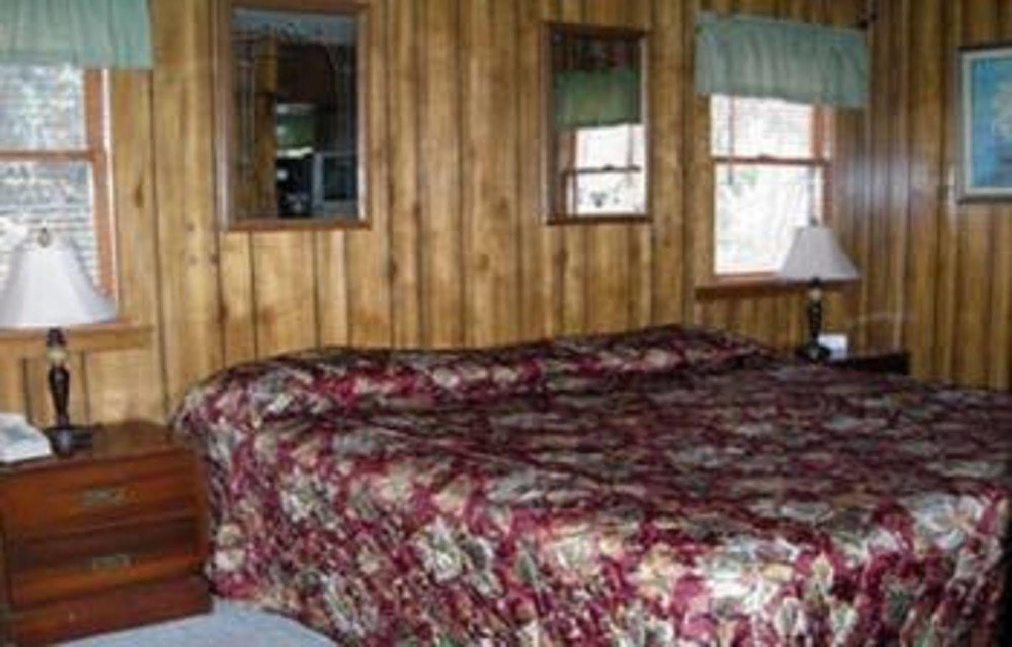 Cabins At Twinbrook Resort Maggie Valley Eksteriør bilde